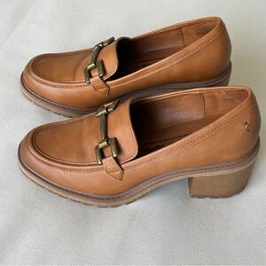 Women’s Zodiac Chunky Heeled Gemma Hardware Lug Sole Loafer Shoes / Size 9